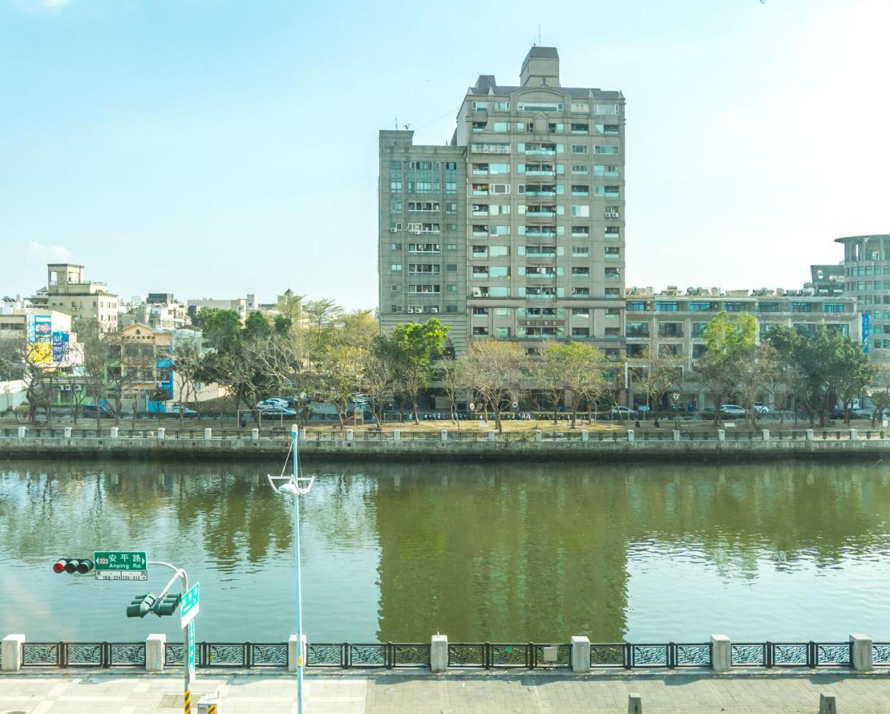 Haian Stay Riverside Bed And Breakfast Tainan Zewnętrze zdjęcie